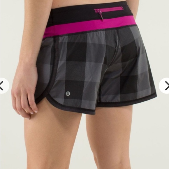 LULULEMON Groovy Run Short in Gros Gingham Size 6 - Picture 10 of 11